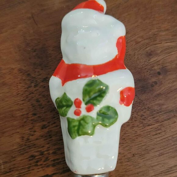 Vintage Japan Porcelain Santa Hors d'oeuvres Fork Pickle Shrimp - Picture 2 of 4